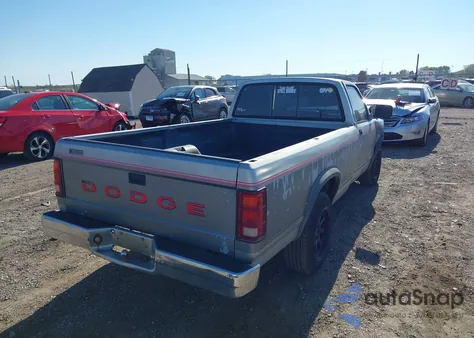 1992 Dodge Dakota from USA, damaged, VIN 1B7GL26X0NS535539
